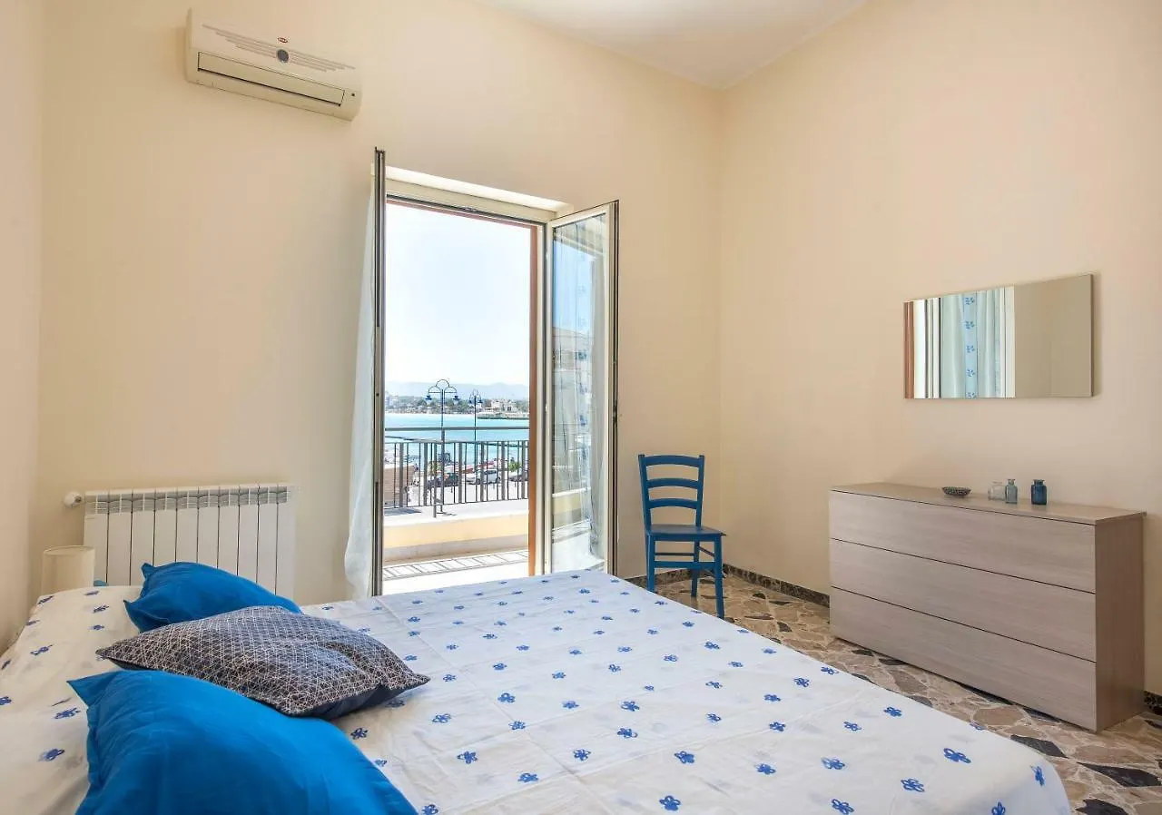 Daire Casetta Vista Mare In Piazza A Mondello Palermo